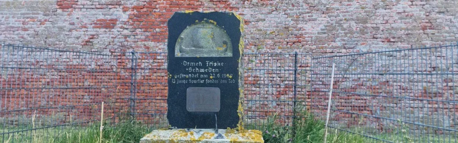 20250720 Gedenkstein Friedhof Alte Kirche St. Salvator